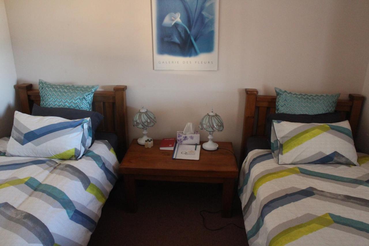 Queen Of The Murchison Guest House & Cafe Cue Экстерьер фото